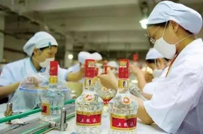 中国酿酒大师赵东:揭秘世界名酒五粮液酒香中的乾坤